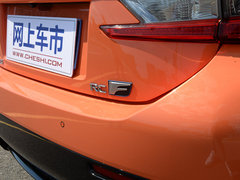 2017款 F 5.0L 碳纤维版