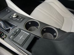 2017款 F 5.0L 碳纤维版