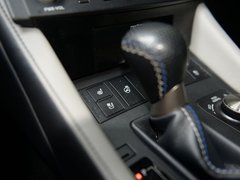 2017款 F 5.0L 碳纤维版