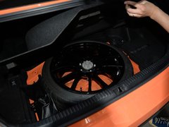 2017款 F 5.0L 碳纤维版