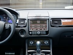 2017款 3.0TSI 行政版