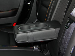 2016款 2.3T 自动四驱尊享版