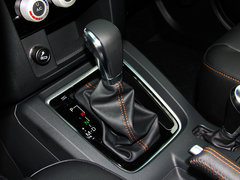 2016款 2.3T 自动四驱尊享版