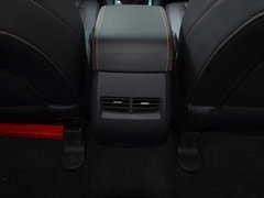 2016款 2.0T 手动两驱尊贵版