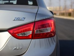 2016款 1.6L 自动豪华型