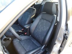 2016款 1.6L 自动豪华型