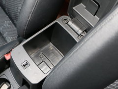 2016款 1.6L 自动豪华型
