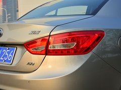 2016款 1.6L 手动豪华型