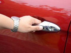 2016款 2.0L 自动旗舰版