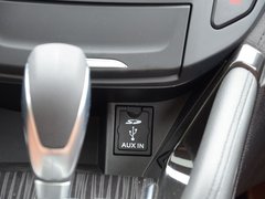 2016款 2.0L 自动旗舰版