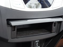 2016款 2.0L 自动旗舰版