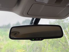2016款 2.0L 自动旗舰版