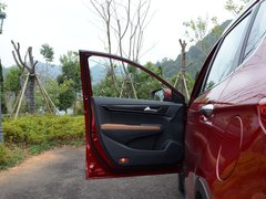 2016款 2.0L 自动旗舰版