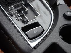 2016款 2.0L 自动旗舰版
