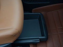 2016款 2.0L 自动旗舰版
