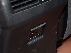 2016款 2.0L 自动旗舰版