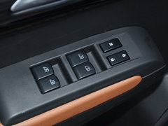 2016款 2.0L 自动旗舰版