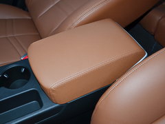 2016款 2.0L 自动旗舰版