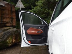 2016款 1.5L 手动尊贵型