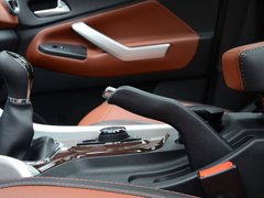 2016款 1.5L 手动尊贵型
