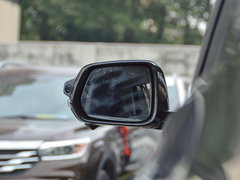 2017款 320T 两驱豪华智联版（七座）