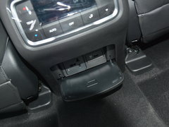 2017款 320T 两驱豪华智联版（七座）