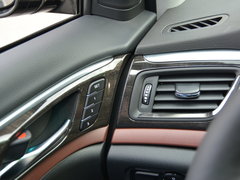 2017款 320T 两驱豪华智联版（七座）