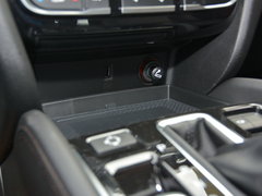 2017款 320T 两驱豪华智联版（七座）