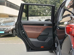 2017款 320T 两驱豪华智联版（七座）