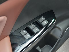 2017款 320T 两驱豪华智联版（七座）