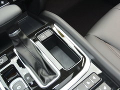 2017款 320T 两驱豪华智联版（七座）