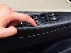 2016款 1.0T 手动劲驰新锐型