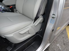 2016款 2.0L 手动智能豪华型