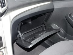 2016款 1.6L 手动睿行版