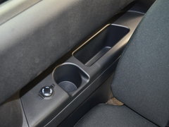 2016款 2.0L 手动豪华型