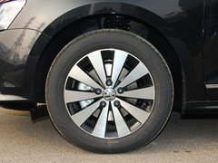 2017款 230TSI 手动舒适型