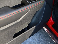 2017款 1.6T 自动傲尊版