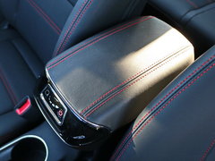 2017款 1.6T 自动傲尊版