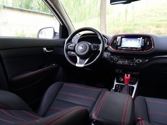 2017款 1.6T 自动傲尊版