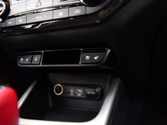 2017款 1.6T 自动傲尊版