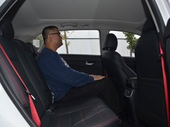 2017款 1.6T 自动傲尊版