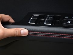 2017款 1.6T 自动傲尊版