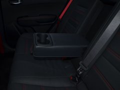 2017款 1.6T 自动傲尊版