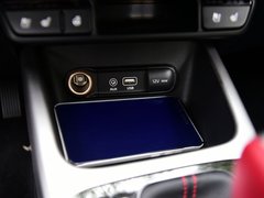 2017款 1.6T 自动傲尊版