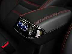 2017款 1.6T 自动傲尊版