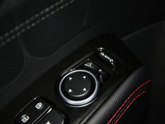 2017款 1.6T 自动傲尊版