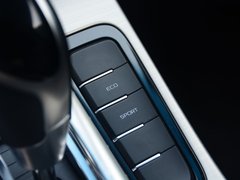 2017款 1.8L 自动精英型