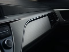 2017款 1.8L 自动精英型