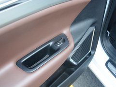 2017款 1.8L 自动精英型