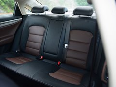 2017款 1.8L 自动精英型